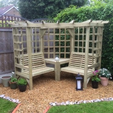 Clementine Corner Arbour